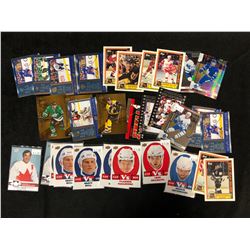 HOCKEY TRADING CARDS LOT
