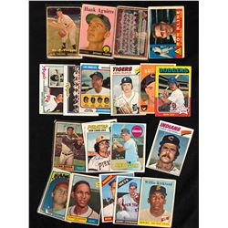 BASEBALL TRADING CARDS LOT