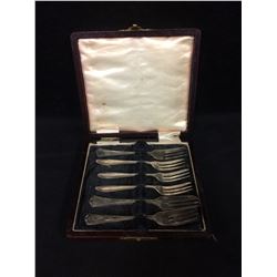 SILVER FORK SET W/ CASE