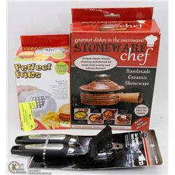 LOT OF 3 KITCHEN GADGETS INCLUDING CAN OPENER