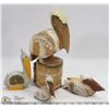 Image 1 : LOT OF 4 WOODEN PELICANS