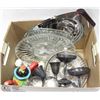 Image 1 : ESTATE BOX OF SERVING WARE SILVER PLATED