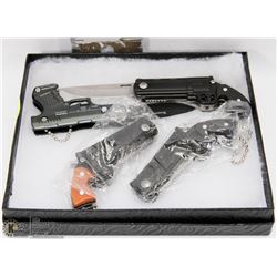 SET OF 4 MINI KNIVES.