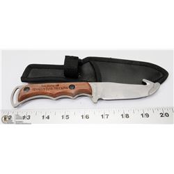 SKINNING KNIFE WITH BELT POUCH