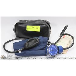 VINTAGE BLOOD PRESSURE KIT - AS IS.