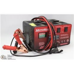 MOTOMASTER BATTERY CHARGER