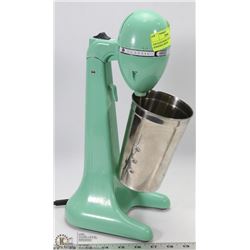 ESTATE VINTAGE HAMILTON BEACH PERSONAL MIXER.