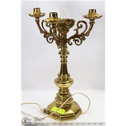 VINTAGE BRASS TABLE LAMP, NO GLOBE