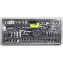 NEW STANLEY 85-PC SOCKET SET, 1/4" &