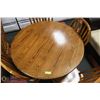 Image 2 : SOLID WOOD OAK TABLE WITH 4 CHAIRS