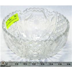DAISY FLOWERED CRYSTAL DISH
