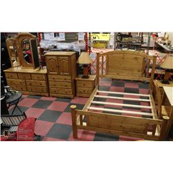 QUEEN BEDROOM SUITE INCL FRAME, 2 NIGHT TABLES, 2