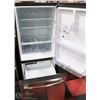 Image 2 : GE 20.9 CUFT BOTTOM FREEZER FRIDGE