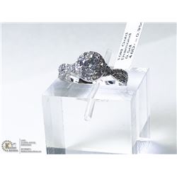 5) 10KT WHITE GOLD DIAMOND & SIDE DIAMOND RING