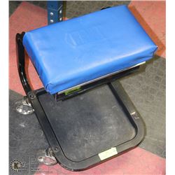 NAPA MECHANIC STAND WITH PULL OUT DRAWER