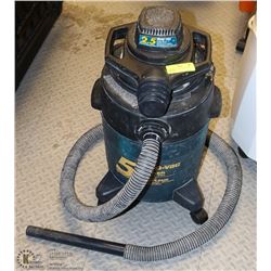 PORTABLE 5 GALLON WET/DRY SHOP VAC