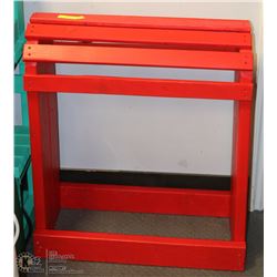 RED HORSE SADDLE BENCH