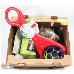 FLAT OF PET ACCESSORIES & TOYS