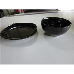 Set of 4 New Soup Bowls with Plates / Black