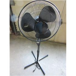 New Standing Fan 3 speed with tilt and oscillation / black