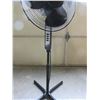 Image 2 : New Standing Fan 3 speed with tilt and oscillation / black