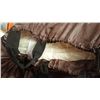 Image 3 : 3 NEW VARIOUS-SIZED HEATED BLANKETS