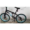 Image 3 : BLACK AND BLUE HUFFY BIKE