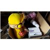 Image 2 : BOX OF SHOES AND BOOTS ETC