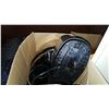 Image 3 : 2 BOXES TOASTER ROASTER JUICER AND PRESSURE COOKER