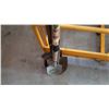 Image 3 : LOT OF 3 SHOVELS
