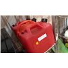 Image 2 : 3 JERRY CANS