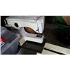 Image 2 : HUSQYARNA 2000 SEWING MACHINE