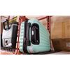 Image 1 : GREEN LUGGAGE