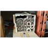 Image 2 : 2 BOXES OF FLUORESCENT BULBS