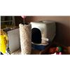 Image 1 : CAT SCRATCHING POST AND LITTER BOX