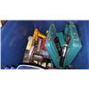 Image 2 : TOTE OF VARIOUS POWER TOOLS