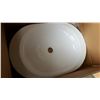 Image 3 : NEW CERAMIC SINK