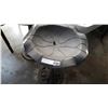 Image 1 : PLASTIC BIRD BATH