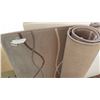Image 3 : GREY FOUR FOOT AREA CARPET