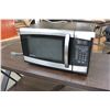 Image 2 : DANBY DESIGNER STAINLESS AND BLACK MICROWAVE