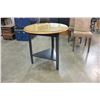 Image 2 : ROUND GLASSTOP TABLE