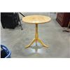 Image 2 : PINE PEDESTAL END TABLE