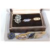 Image 1 : BLUE RHINESTONE JEWELLRY AND THREE DINNER RINGS