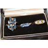 Image 2 : BLUE RHINESTONE JEWELLRY AND THREE DINNER RINGS