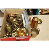Image 1 : BOX OF ESTATE BRASSWARE