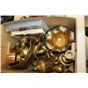 Image 2 : BOX OF ESTATE BRASSWARE