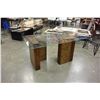 Image 2 : GLASSTOP DINING TABLE