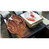 Image 1 : WOOD LEAF TRAY, AND CHIP AND DIP SET