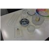 Image 2 : LOT OF CRYSTAL SERVING PIECES AND COLORFUL CENTRE BOWL