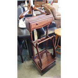 REPRODUCTION MAHOGANY VALET STAND